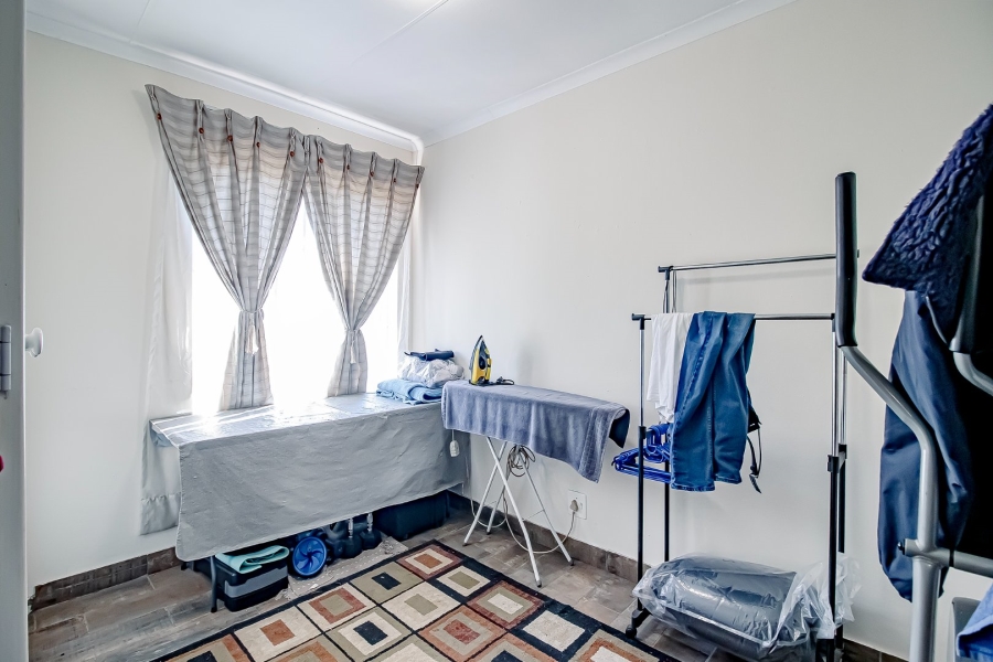 2 Bedroom Property for Sale in Annlin Gauteng