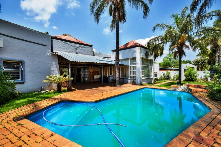 4 Bedroom Property for Sale in Sinoville Gauteng