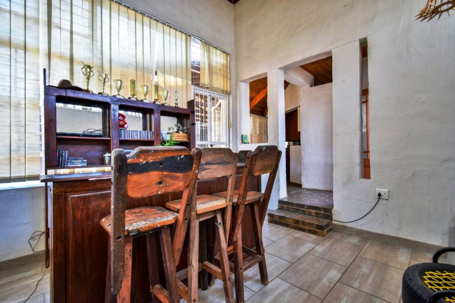 4 Bedroom Property for Sale in Sinoville Gauteng