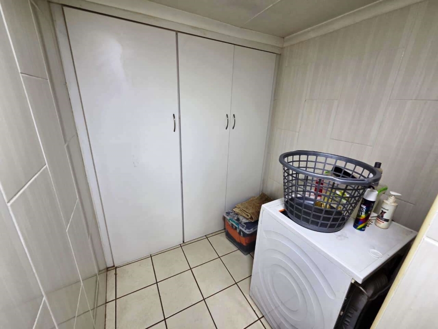 2 Bedroom Property for Sale in Montana Tuine Gauteng