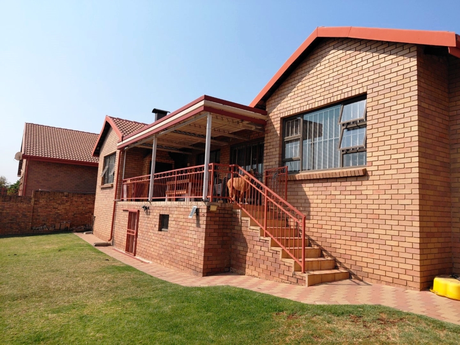 3 Bedroom Property for Sale in Montana Park Gauteng