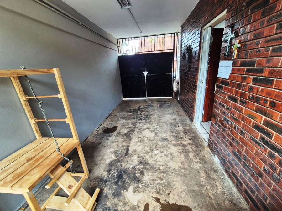 3 Bedroom Property for Sale in Tileba Gauteng