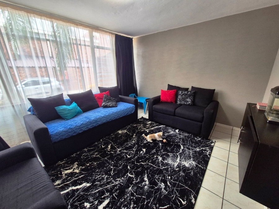 3 Bedroom Property for Sale in Tileba Gauteng