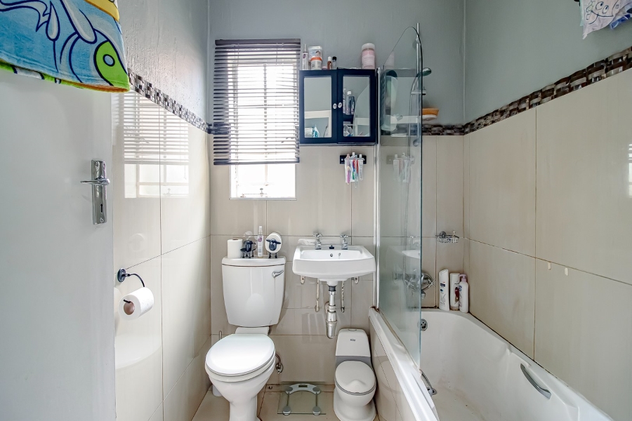 2 Bedroom Property for Sale in Montana Park Gauteng