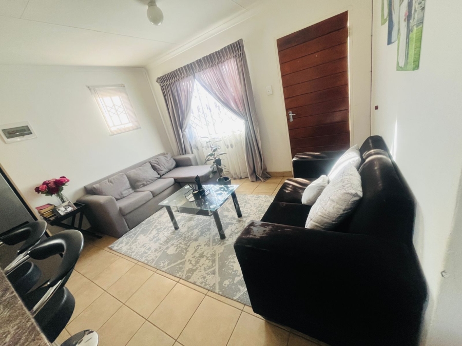 2 Bedroom Property for Sale in Savanna City Gauteng