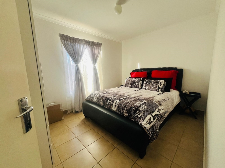 2 Bedroom Property for Sale in Savanna City Gauteng