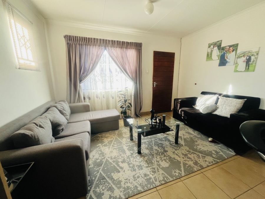 2 Bedroom Property for Sale in Savanna City Gauteng