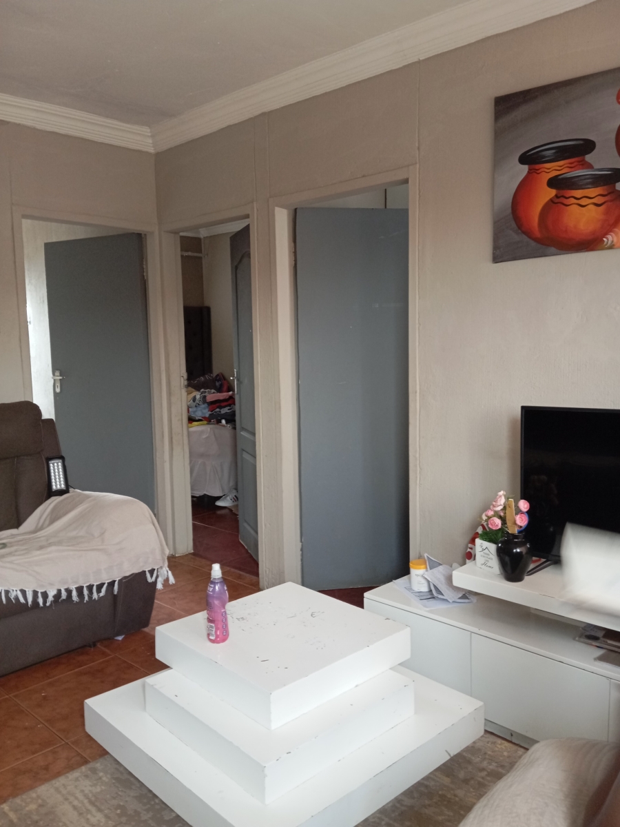 2 Bedroom Property for Sale in Protea Glen Gauteng