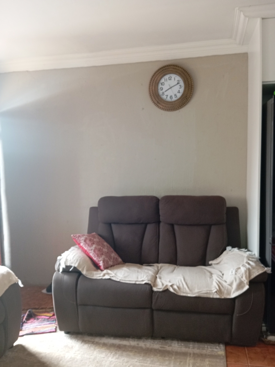 2 Bedroom Property for Sale in Protea Glen Gauteng