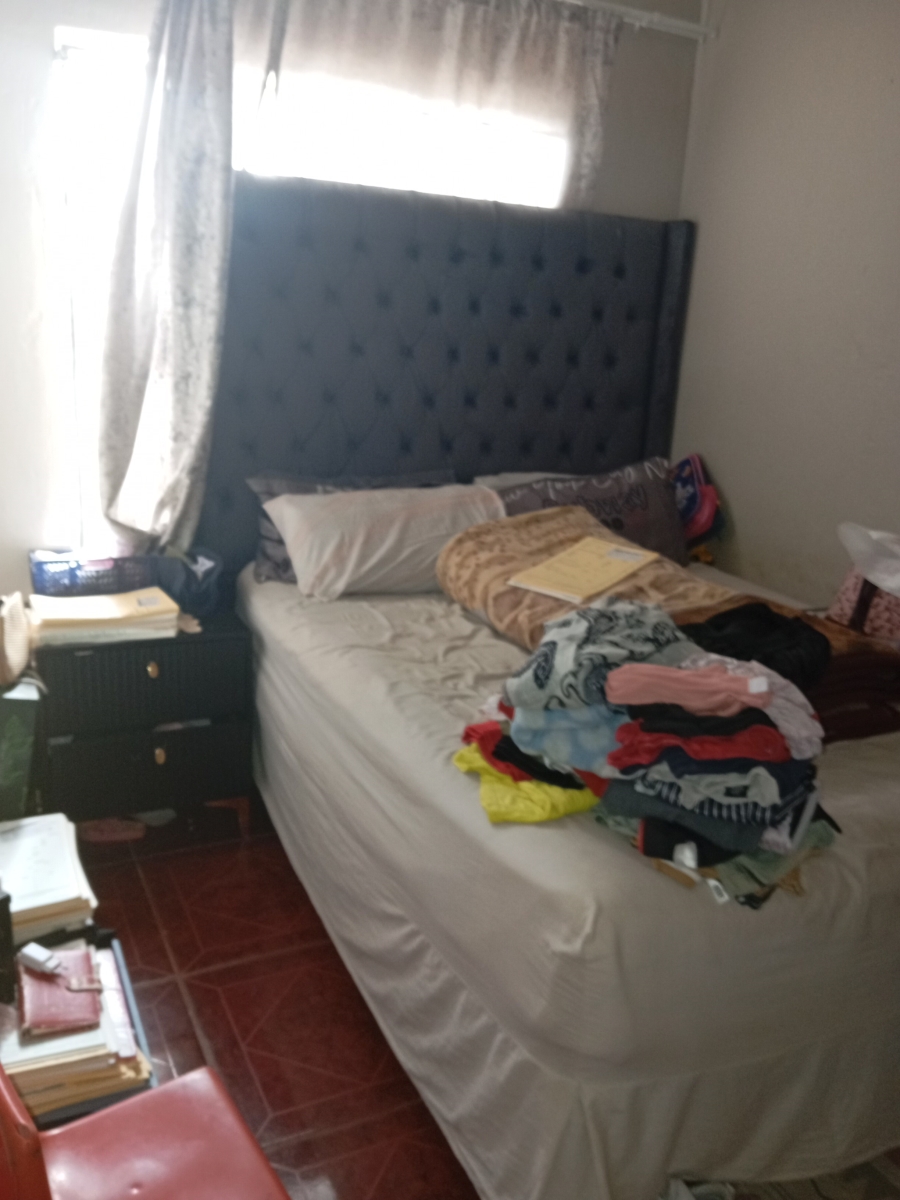 2 Bedroom Property for Sale in Protea Glen Gauteng