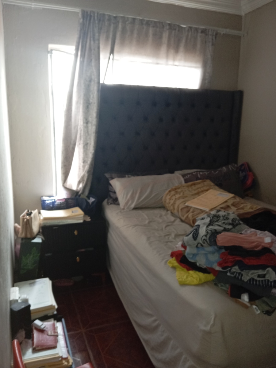 2 Bedroom Property for Sale in Protea Glen Gauteng