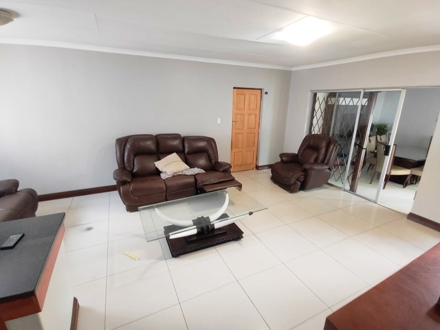 3 Bedroom Property for Sale in Montana Tuine Gauteng