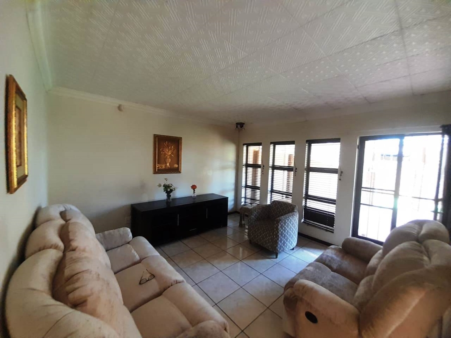 3 Bedroom Property for Sale in Chantelle Gauteng