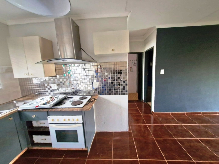 2 Bedroom Property for Sale in Annlin Gauteng