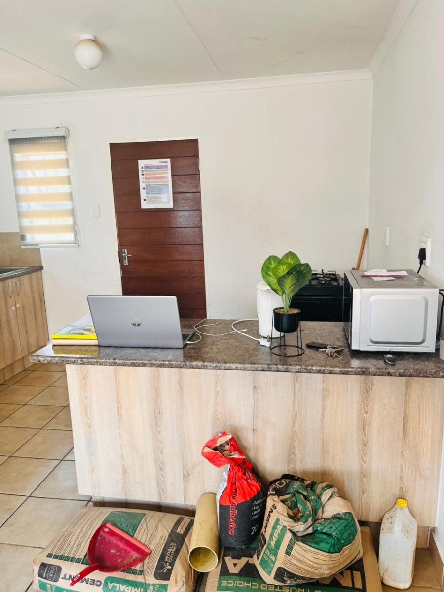 To Let 3 Bedroom Property for Rent in Savanna City Gauteng