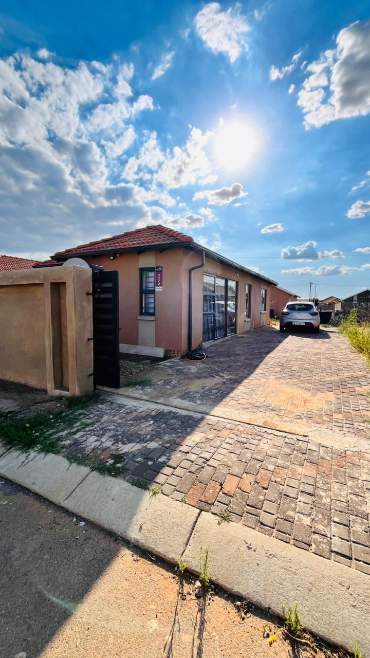 To Let 3 Bedroom Property for Rent in Savanna City Gauteng