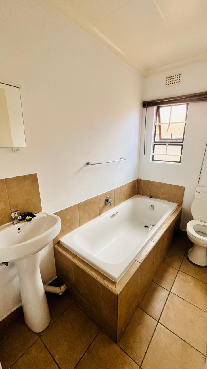 To Let 3 Bedroom Property for Rent in Savanna City Gauteng