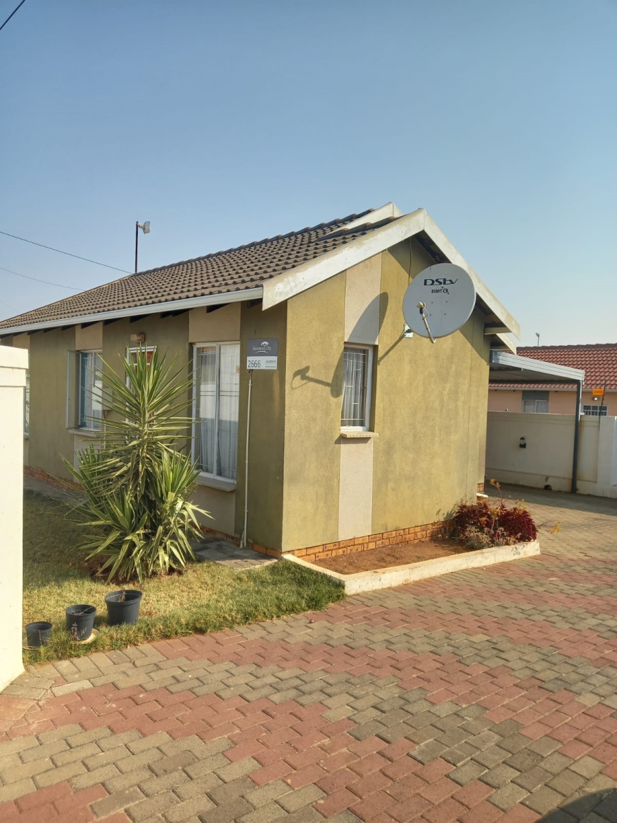 To Let 3 Bedroom Property for Rent in Savanna City Gauteng