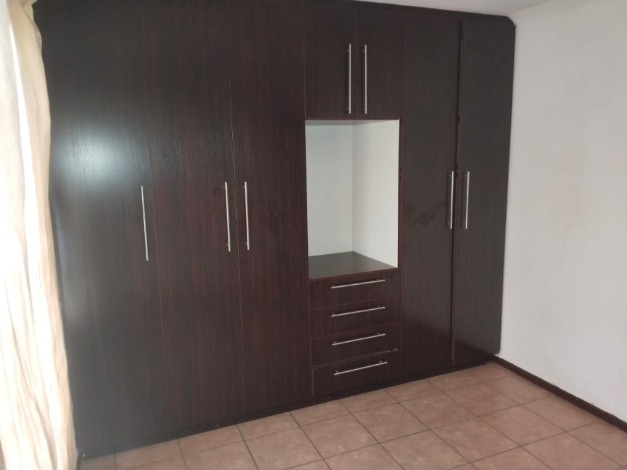 To Let 2 Bedroom Property for Rent in Savanna City Gauteng