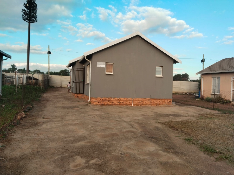 To Let 2 Bedroom Property for Rent in Savanna City Gauteng