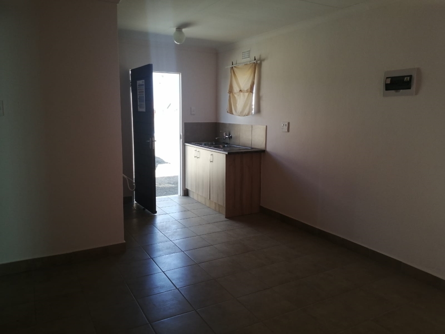 To Let 2 Bedroom Property for Rent in Savanna City Gauteng