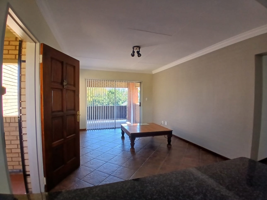 3 Bedroom Property for Sale in Die Hoewes Gauteng