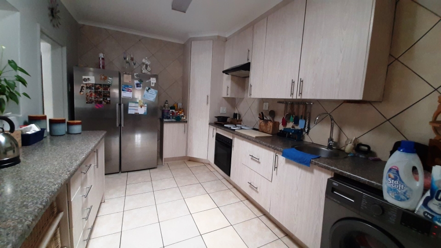 3 Bedroom Property for Sale in Florauna Gauteng