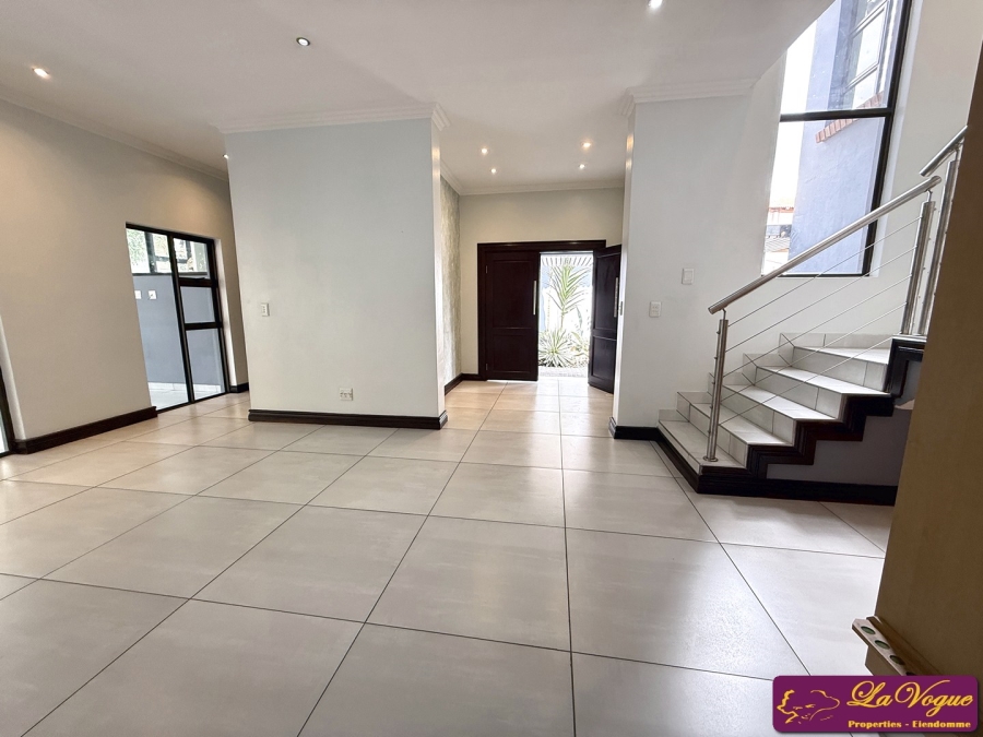4 Bedroom Property for Sale in Olympus AH Gauteng