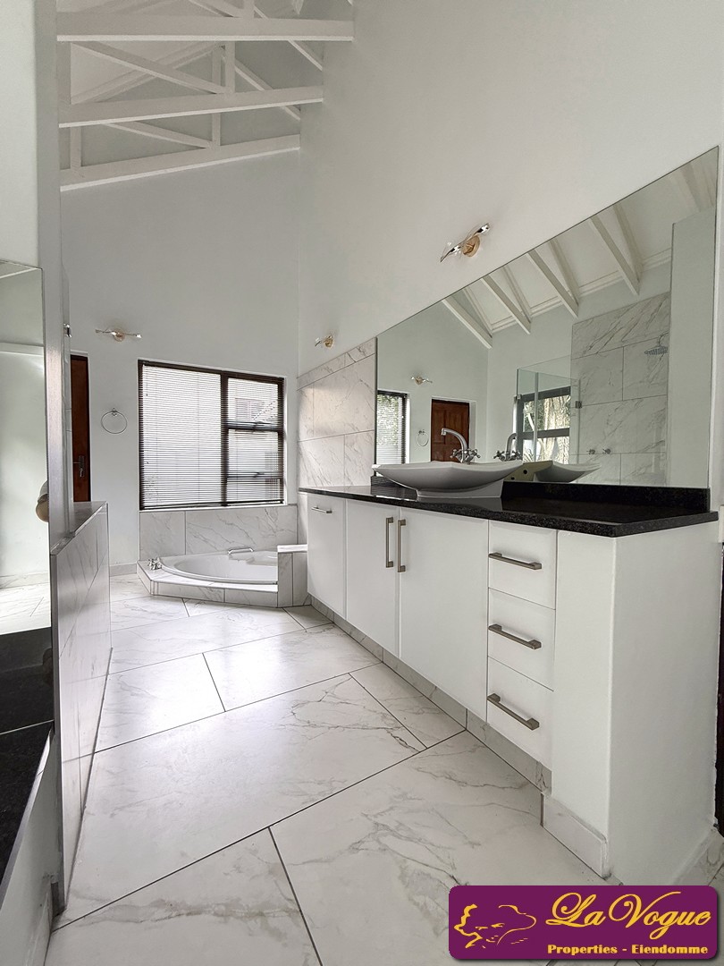 4 Bedroom Property for Sale in Olympus AH Gauteng