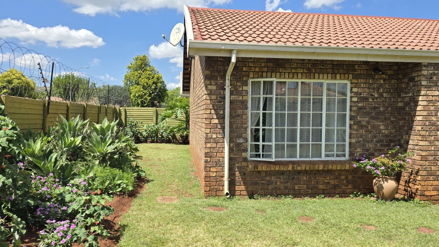 3 Bedroom Property for Sale in Annlin Gauteng