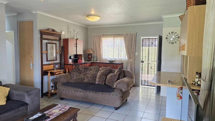 3 Bedroom Property for Sale in Annlin Gauteng