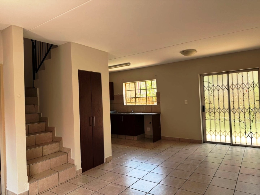 3 Bedroom Property for Sale in Annlin Gauteng