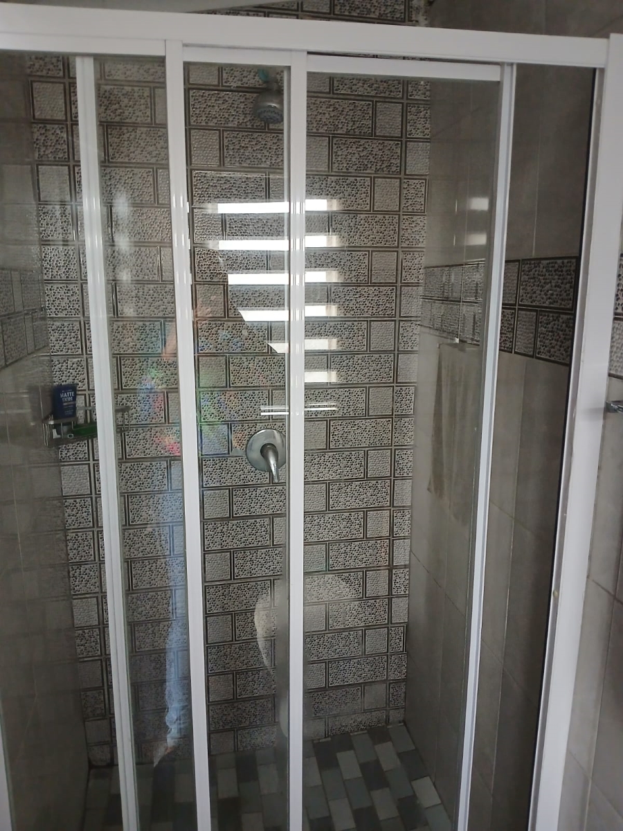 To Let 3 Bedroom Property for Rent in Meadowlands East Gauteng