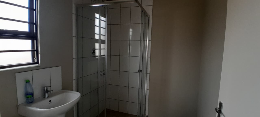 To Let 4 Bedroom Property for Rent in Albertsdal Gauteng