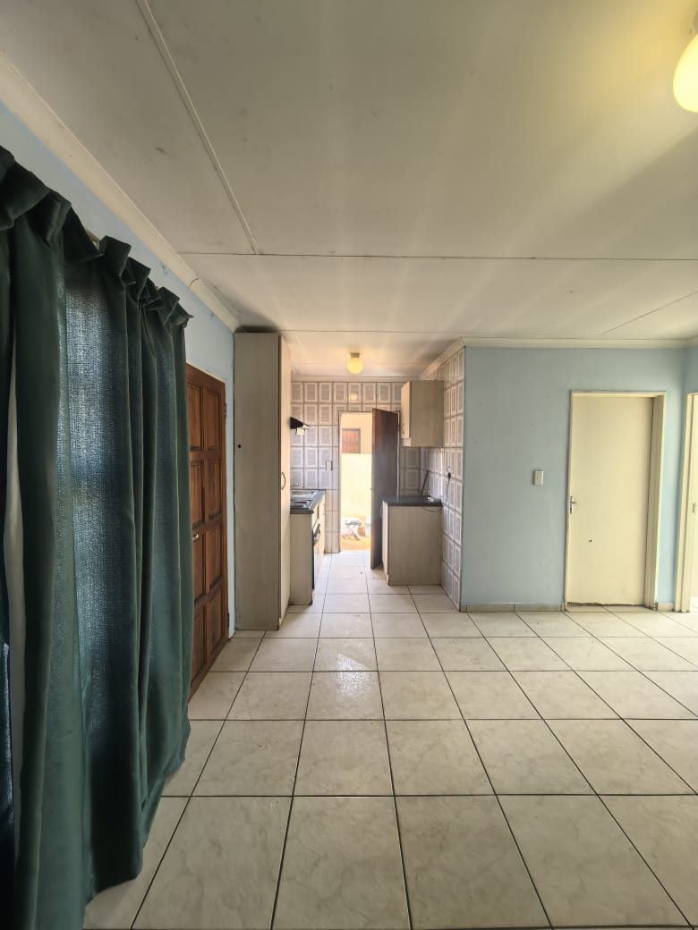 To Let 0 Bedroom Property for Rent in Fleurhof Gauteng