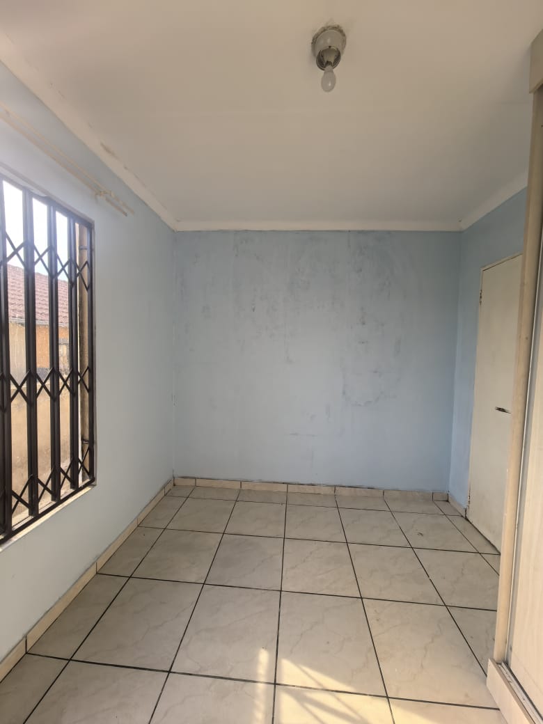 To Let 0 Bedroom Property for Rent in Fleurhof Gauteng