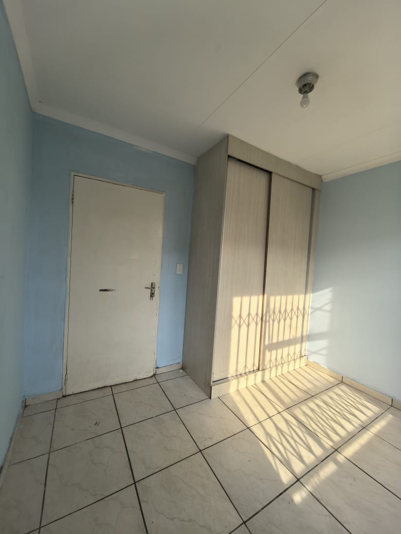 To Let 0 Bedroom Property for Rent in Fleurhof Gauteng