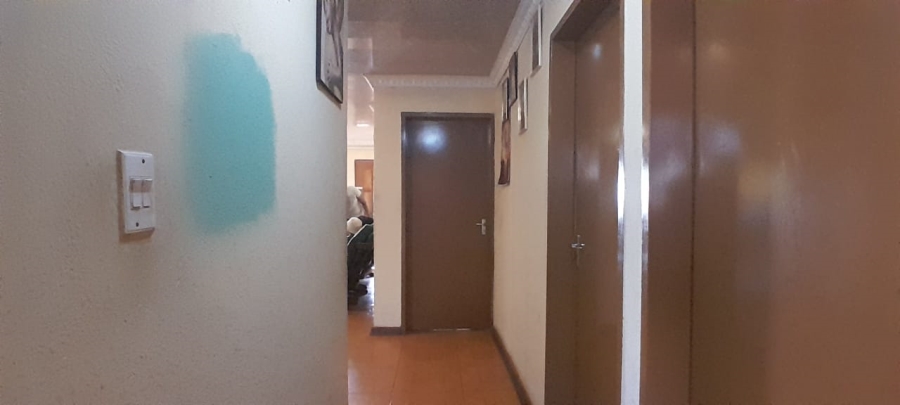 To Let 3 Bedroom Property for Rent in Sebokeng Zone 6 Gauteng