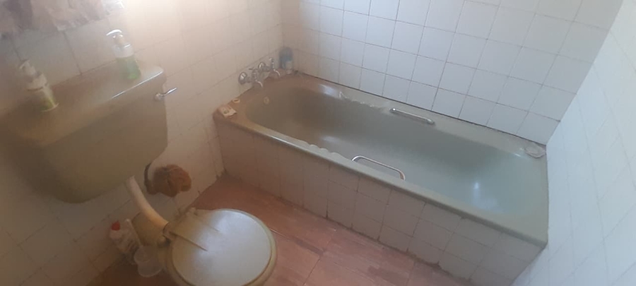 To Let 3 Bedroom Property for Rent in Sebokeng Zone 6 Gauteng