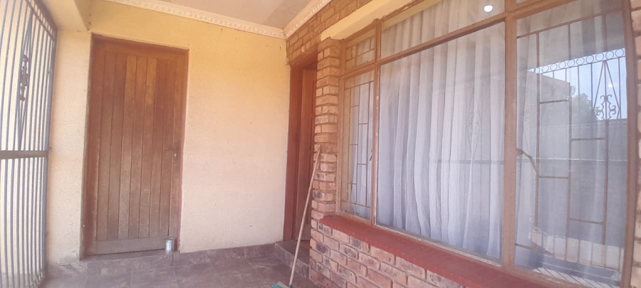 To Let 3 Bedroom Property for Rent in Sebokeng Zone 6 Gauteng