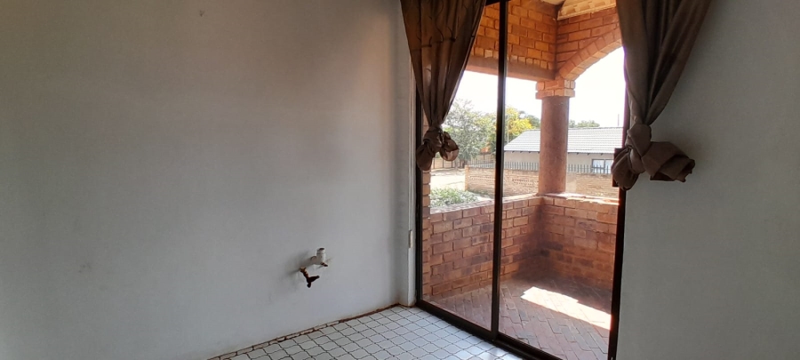 3 Bedroom Property for Sale in Lenasia Ext 7 Gauteng