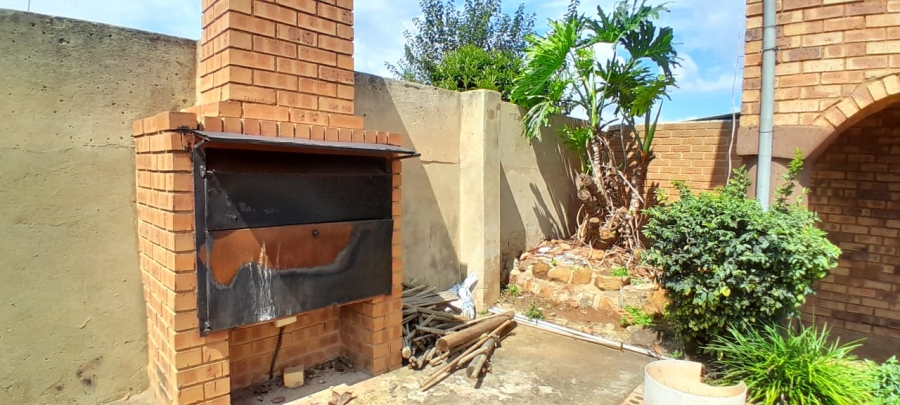 3 Bedroom Property for Sale in Lenasia Ext 7 Gauteng