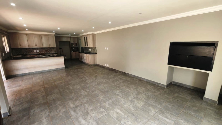 4 Bedroom Property for Sale in Doornpoort and surrounds Gauteng