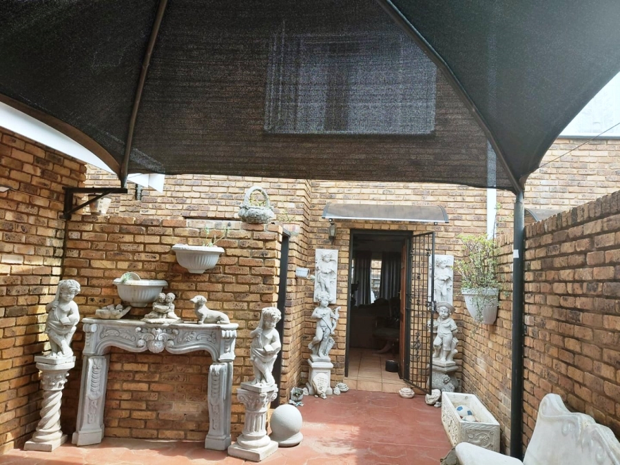 3 Bedroom Property for Sale in Wonderboom Gauteng