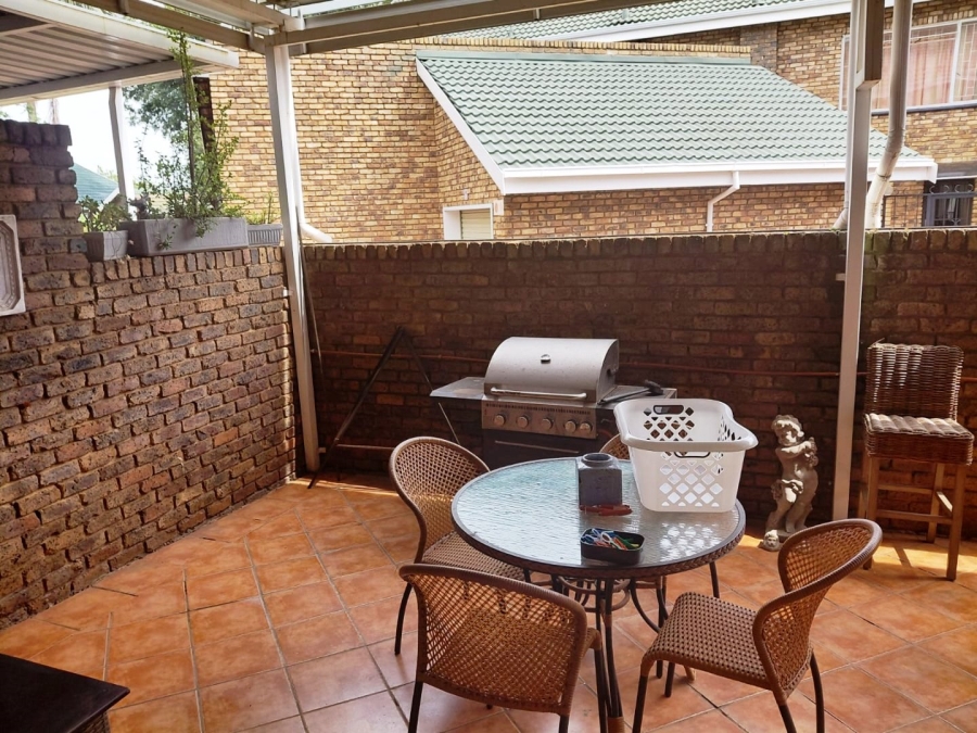 3 Bedroom Property for Sale in Wonderboom Gauteng