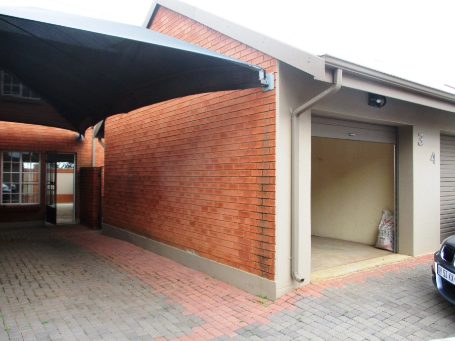 2 Bedroom Property for Sale in Montana Gauteng