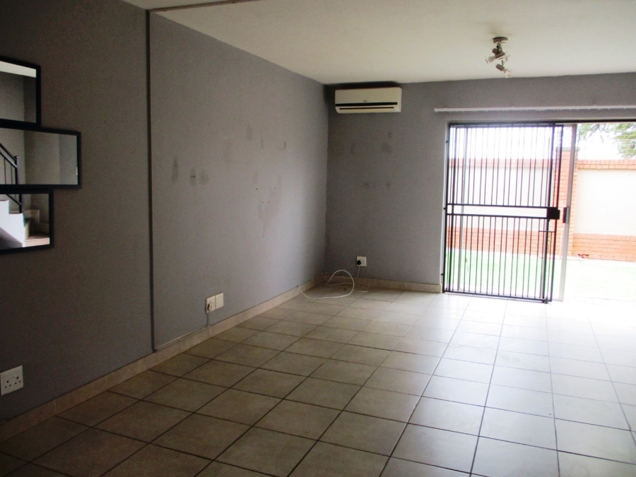 2 Bedroom Property for Sale in Montana Gauteng