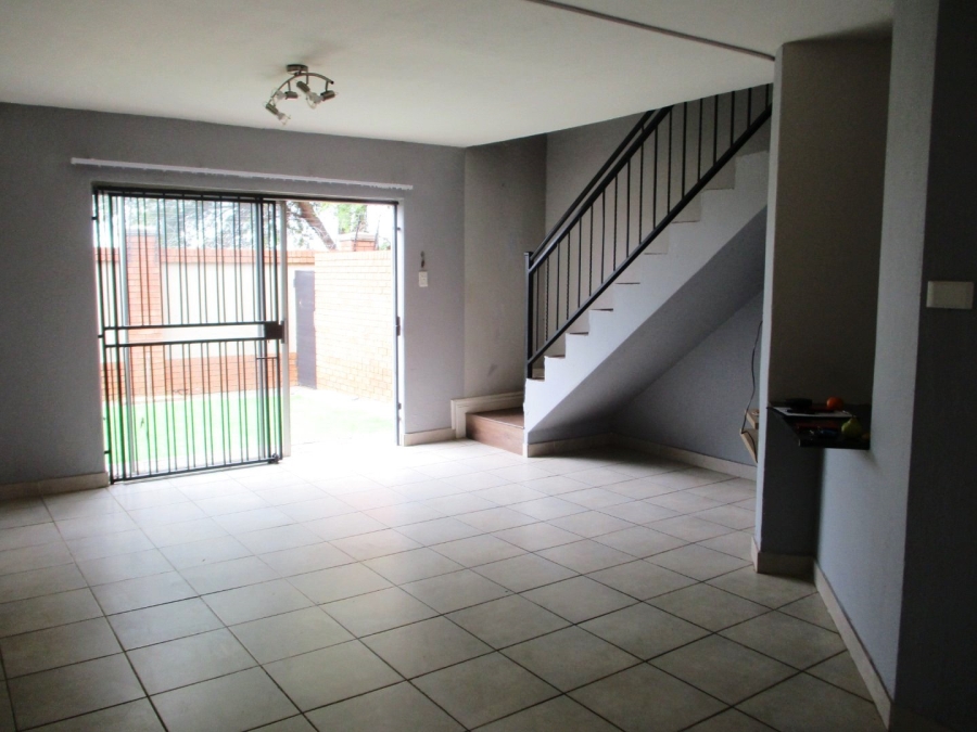 2 Bedroom Property for Sale in Montana Gauteng