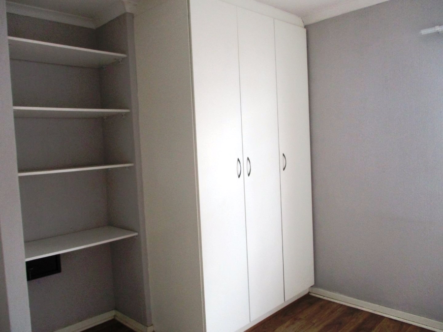 2 Bedroom Property for Sale in Montana Gauteng