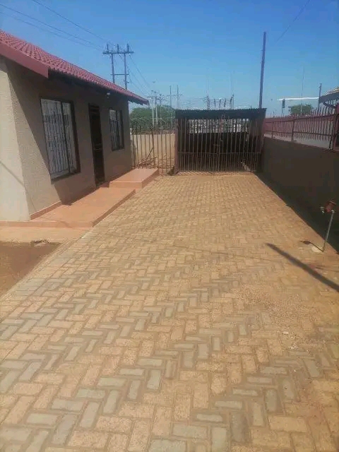 To Let 2 Bedroom Property for Rent in Mabopane Gauteng